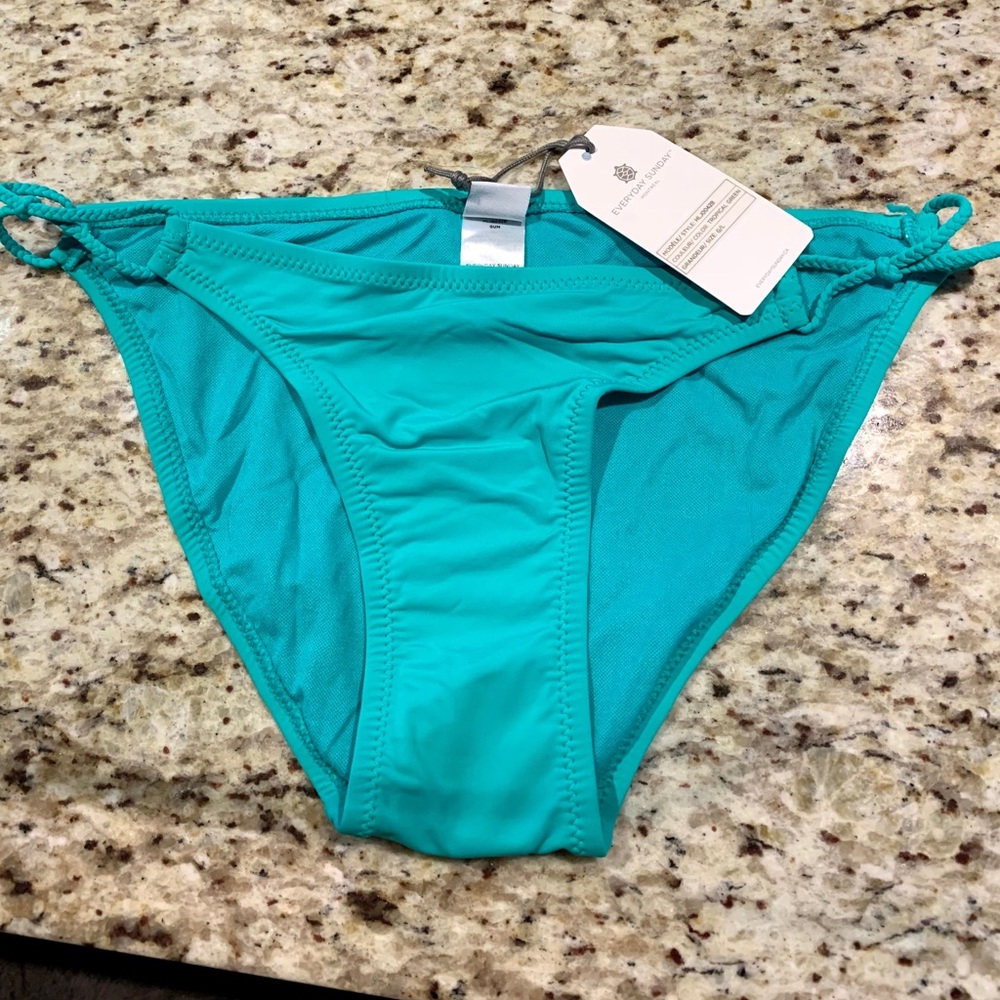 Bikini bottom new with tag